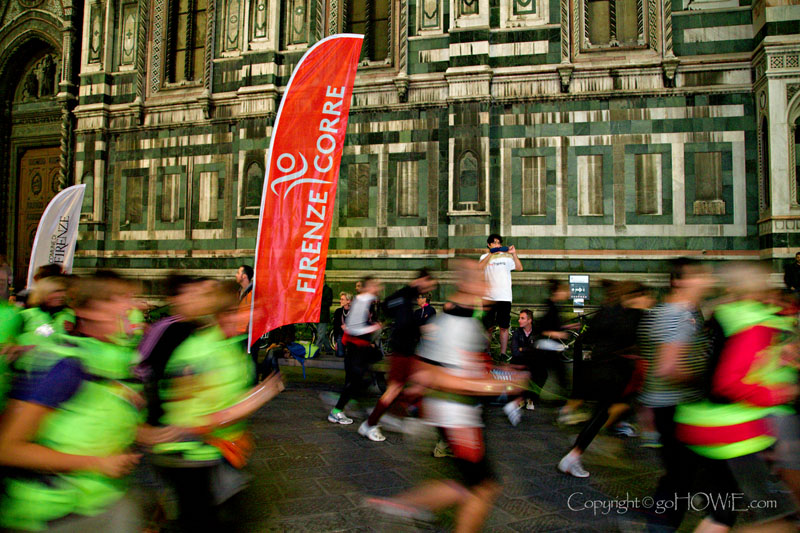 Start of the Florence Corre night time fun run at the Duomo, Florence, Italy