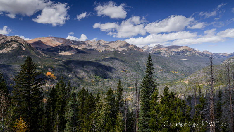 Never Summer Mountains, viewed from the Trail Ridge Road in the Rocky Mountain National Park, Colorado, U.S.A.