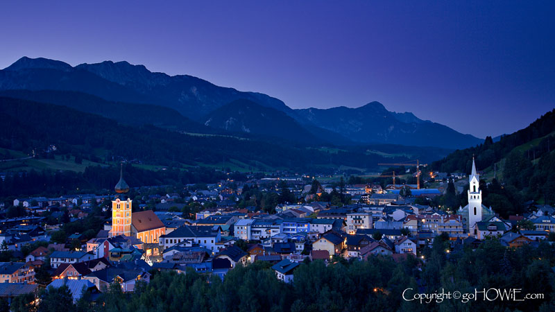 Town and mountains, Scladming, Austria